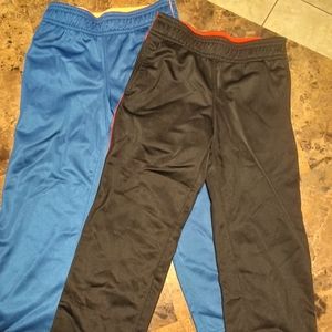 2 pair polyester boys sweat pants size 4/5